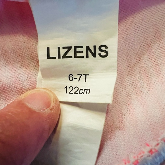 Lizens Girls Pink Ruffled One Piece Swimsuit with Stripes Size 6-7 - Picture 7 of 8